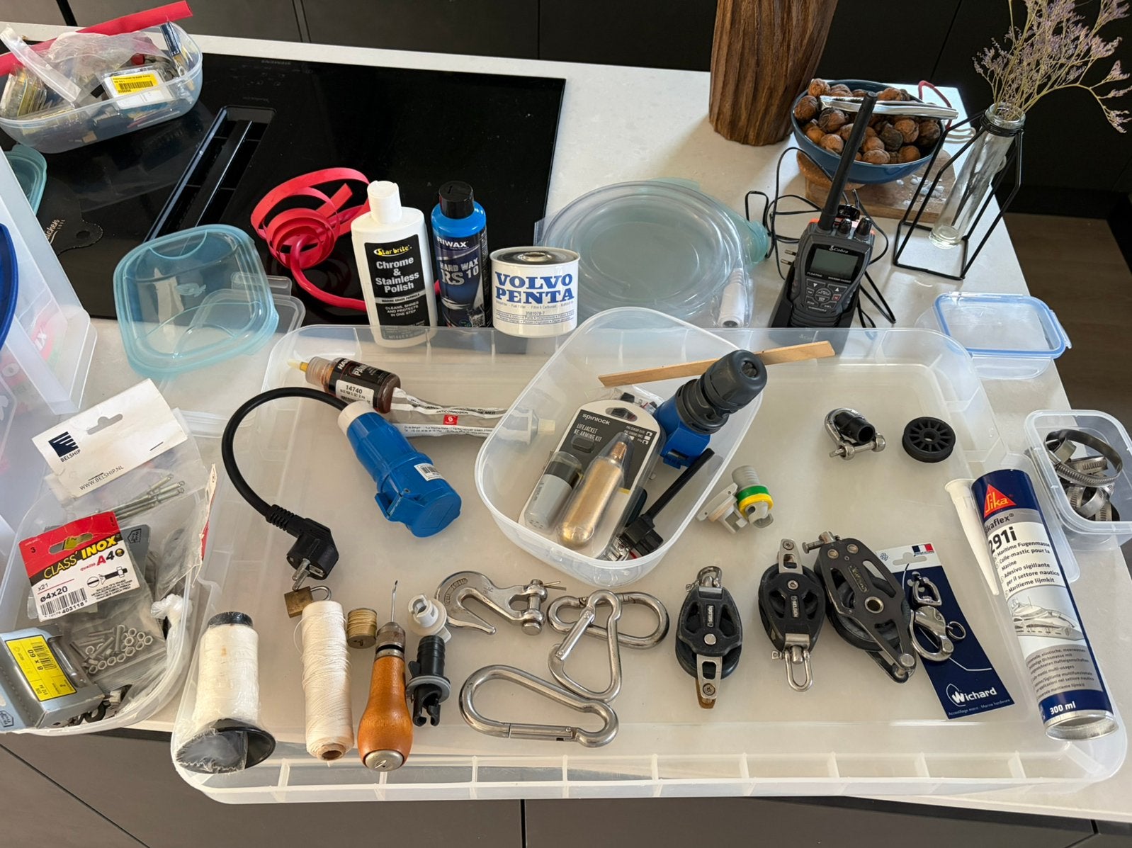 Kajuitjacht starterkit - 12v materiaal, karabijnen,etc, Ophalen of Verzenden, Zo goed als nieuw