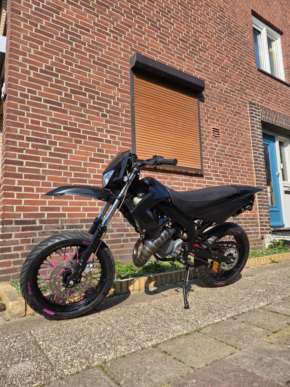 Derbi SM X-trem 2005, Ophalen, 6 versnellingen, 70 cc, Zo goed als nieuw