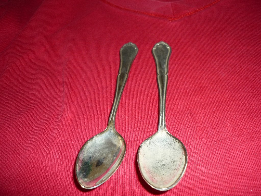 2 Oude theelepels met mooie steel, Verzenden