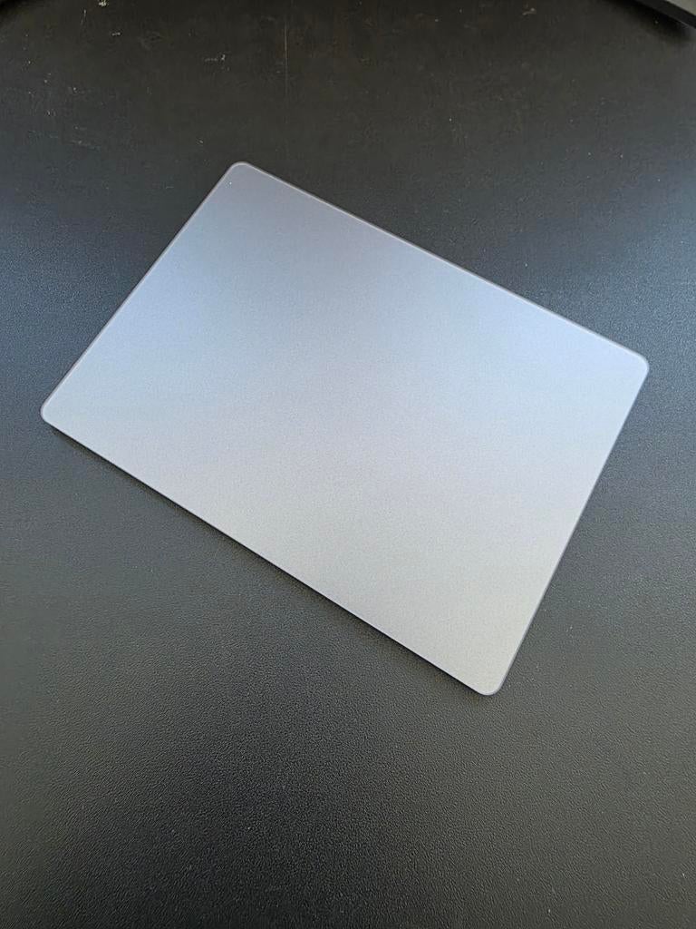 Apple magic trackpad 2 space grey, Computers en Software, Muizen, Ophalen of Verzenden, Zo goed als nieuw