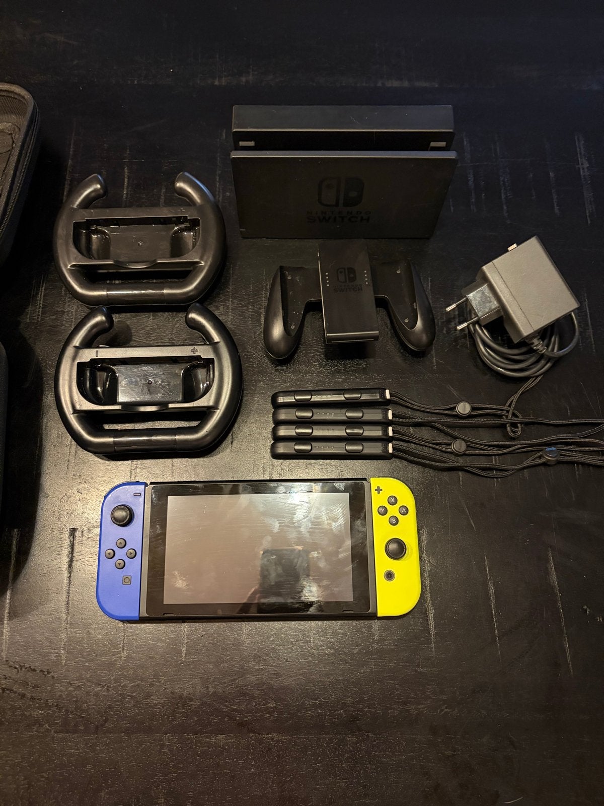 Nintendo Switch compleet + 3 games + hoes + accessoires, 1 speler, Ophalen, Gebruikt, Vanaf 3 jaar