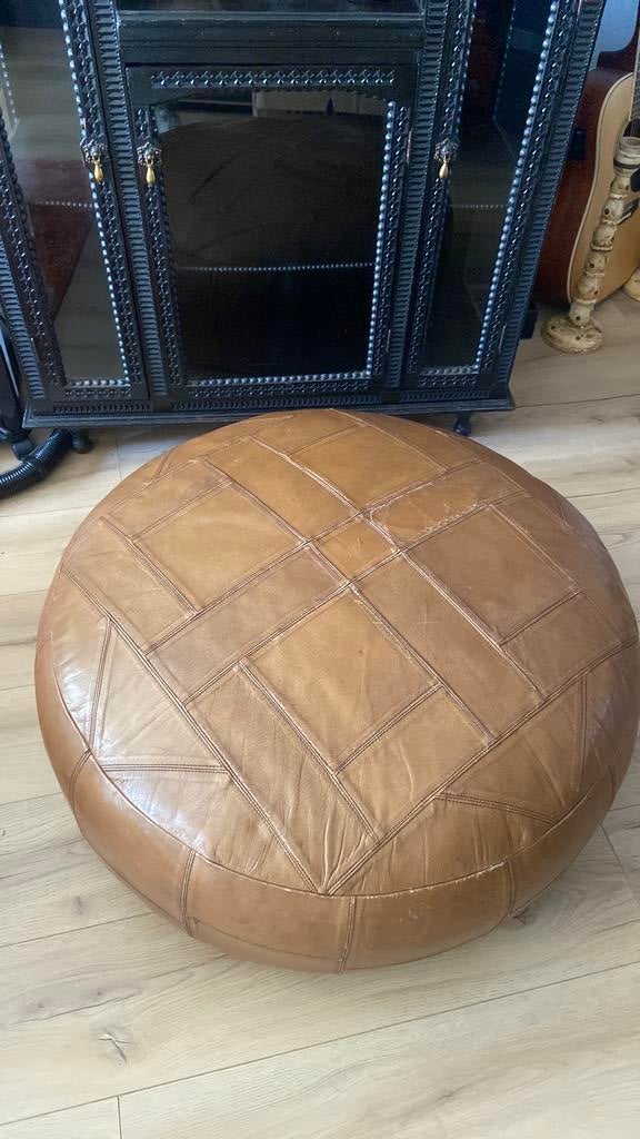 Gave vintage poef, Huis en Inrichting, Banken | Voetenbanken en Poefen, Ophalen, Zo goed als nieuw, Rond, Minder dan 50 cm