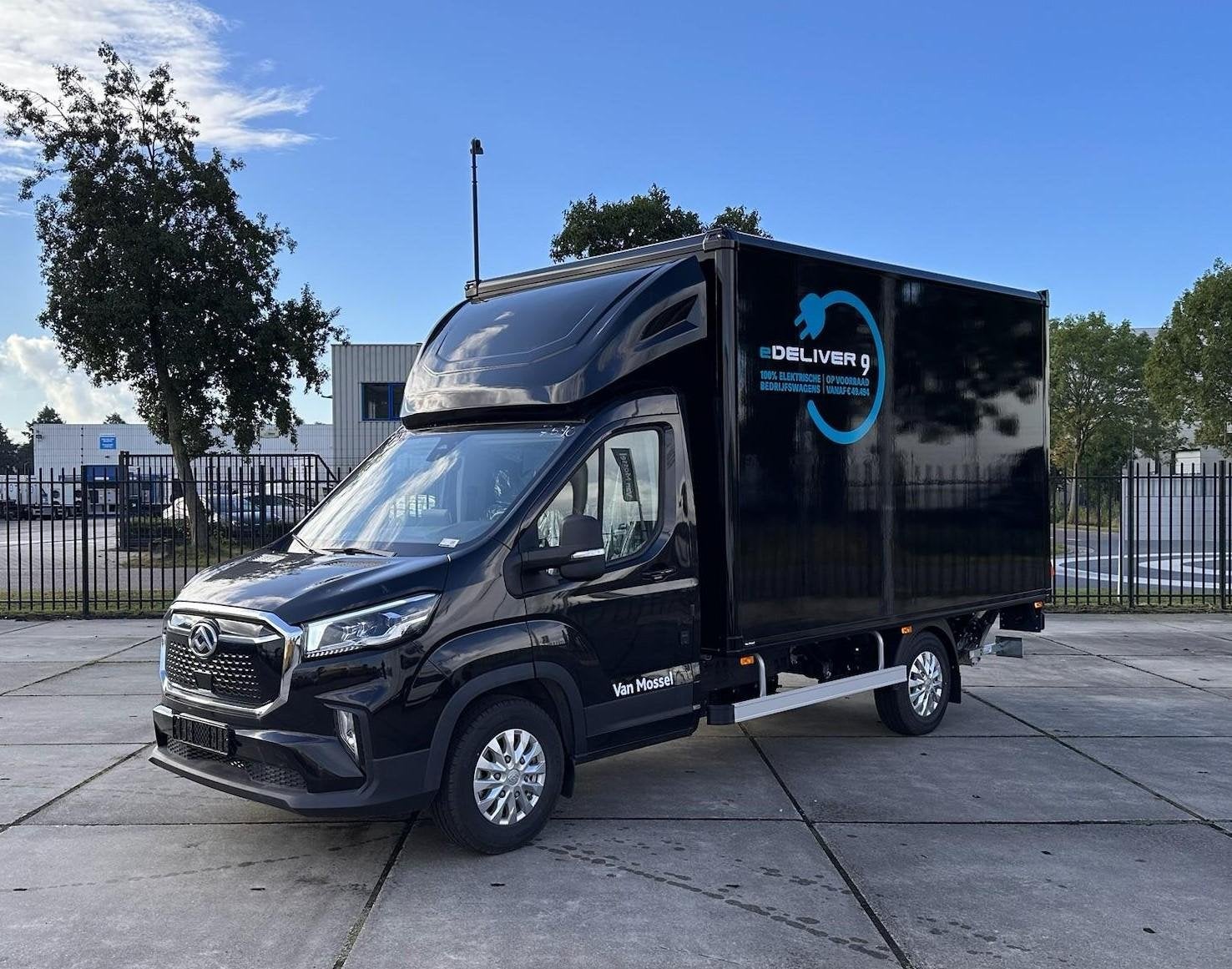 Maxus eDeliver 9 L3 Citybox 65kWh | 11kw AC | 3.500kg | 750k
