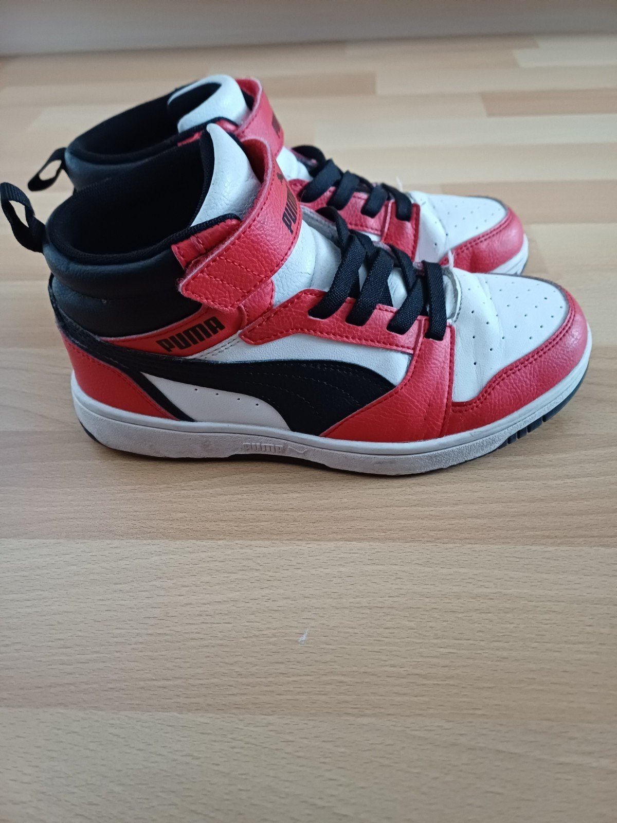 Nette schoenen maat 35, Sport en Fitness, Basketbal, Ophalen, Zo goed als nieuw, Schoenen