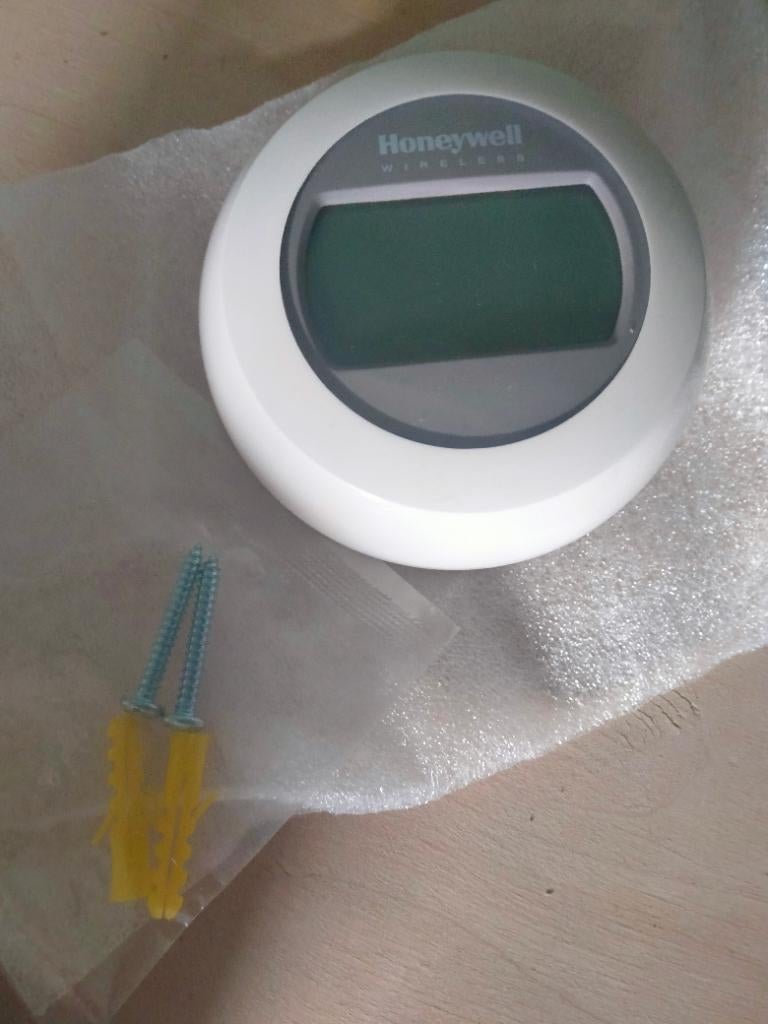 Honeywell T87RF Round Wireless, Doe-het-zelf en Verbouw, Thermostaten, Ophalen of Verzenden, Zo goed als nieuw