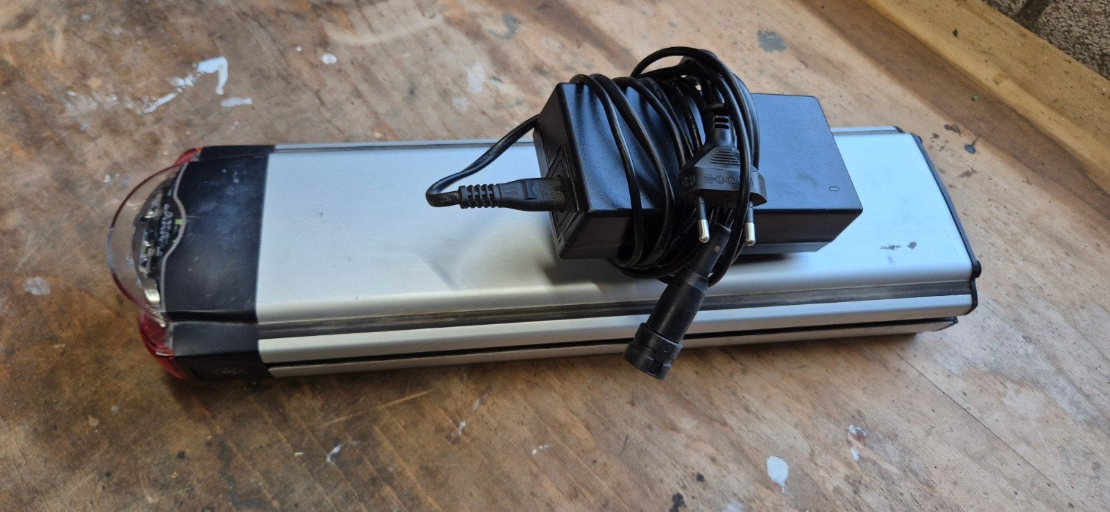 Gazelle e-bike accu met oplader, Gebruikt