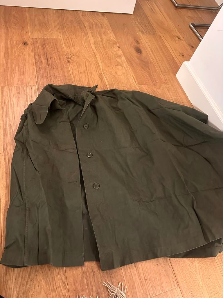 Originele legercape - Uniek en veelzijdig, Ophalen of Verzenden, Gedragen, Maat 46/48 (XL) of groter, Groen