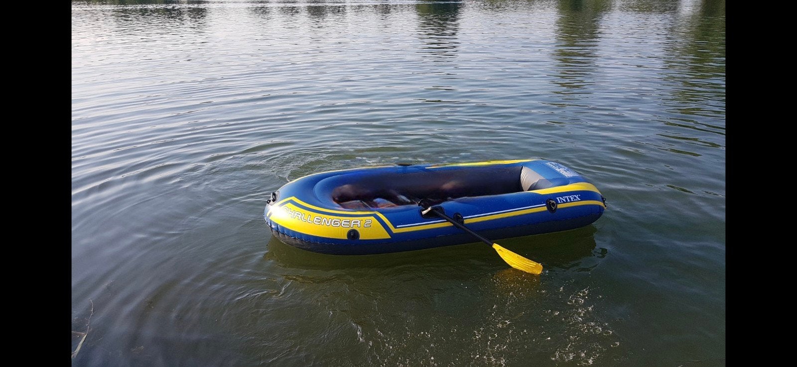 Intex Challenger 2 opblaasboot met peddels en pomp, Ophalen of Verzenden, Gebruikt