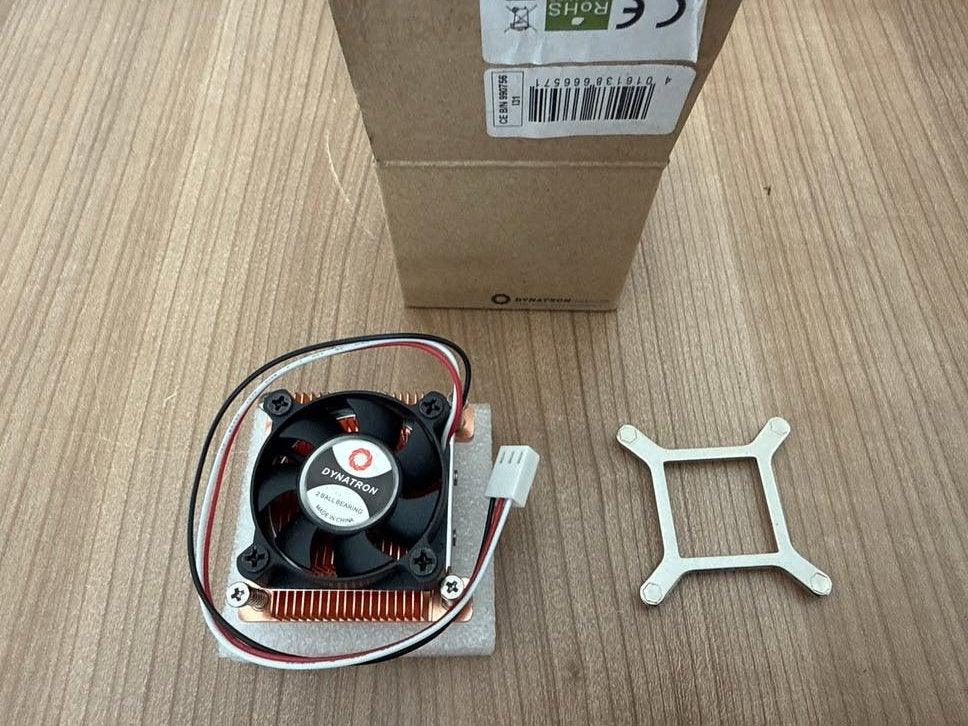 Dynatron  2 ball bearing 131g - Nieuw in doos, Computers en Software, Computerkoelers, Ophalen of Verzenden, Nieuw, Luchtkoeling