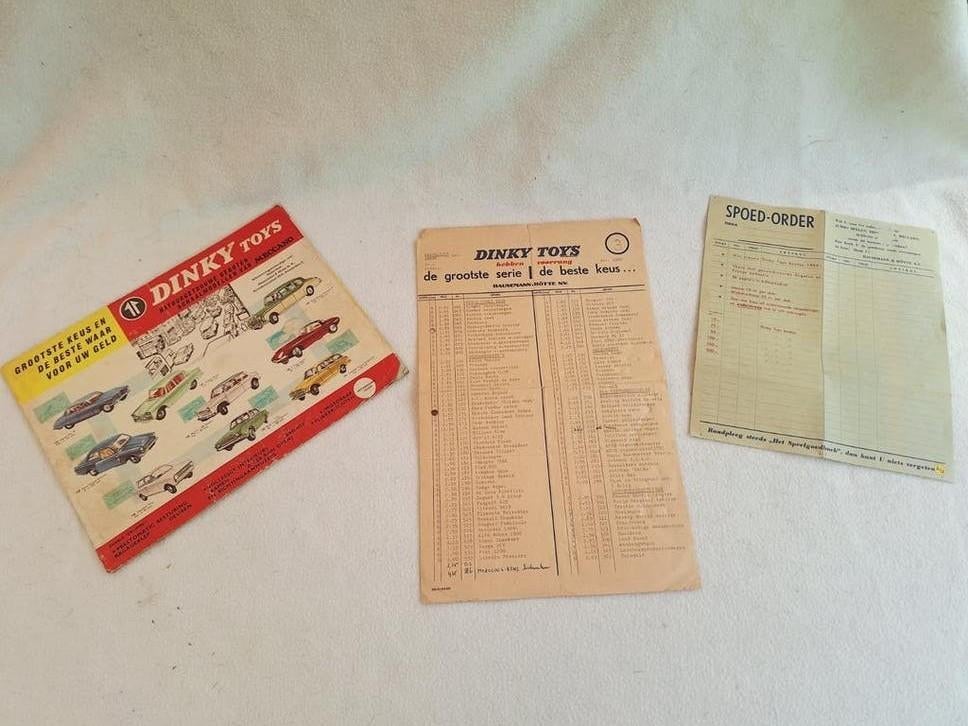 Dinky Toys catalogus en prijslijst Hausemann (jaren '60), Ophalen of Verzenden, Gebruikt, Overige typen, Overige merken