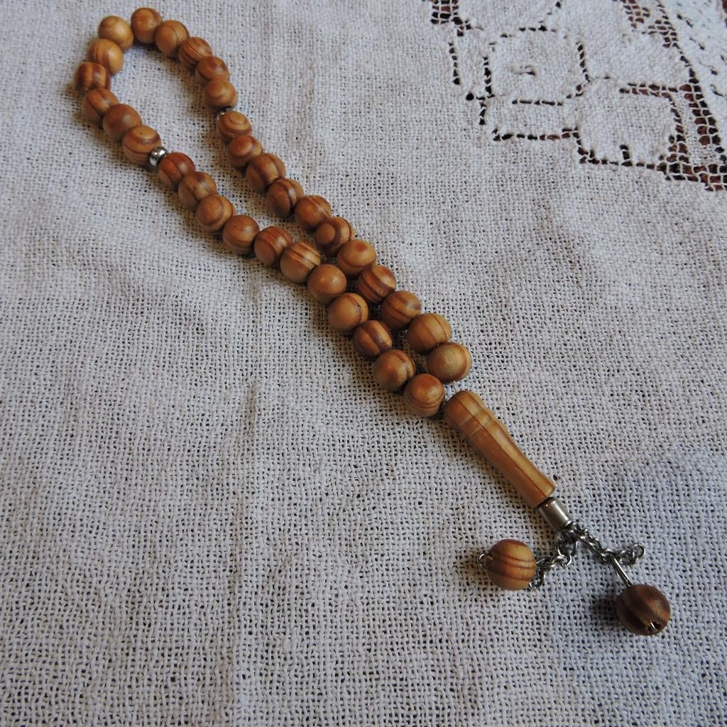 Mooie tasbih hout ketting 33 kralen, Ophalen of Verzenden, Zo goed als nieuw, Bruin, Overige materialen
