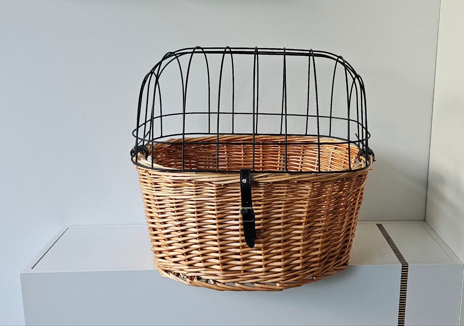 Nieuwe Fietsmand voor hond - Stevig en makkelijk te monteren, Ophalen, Nieuw