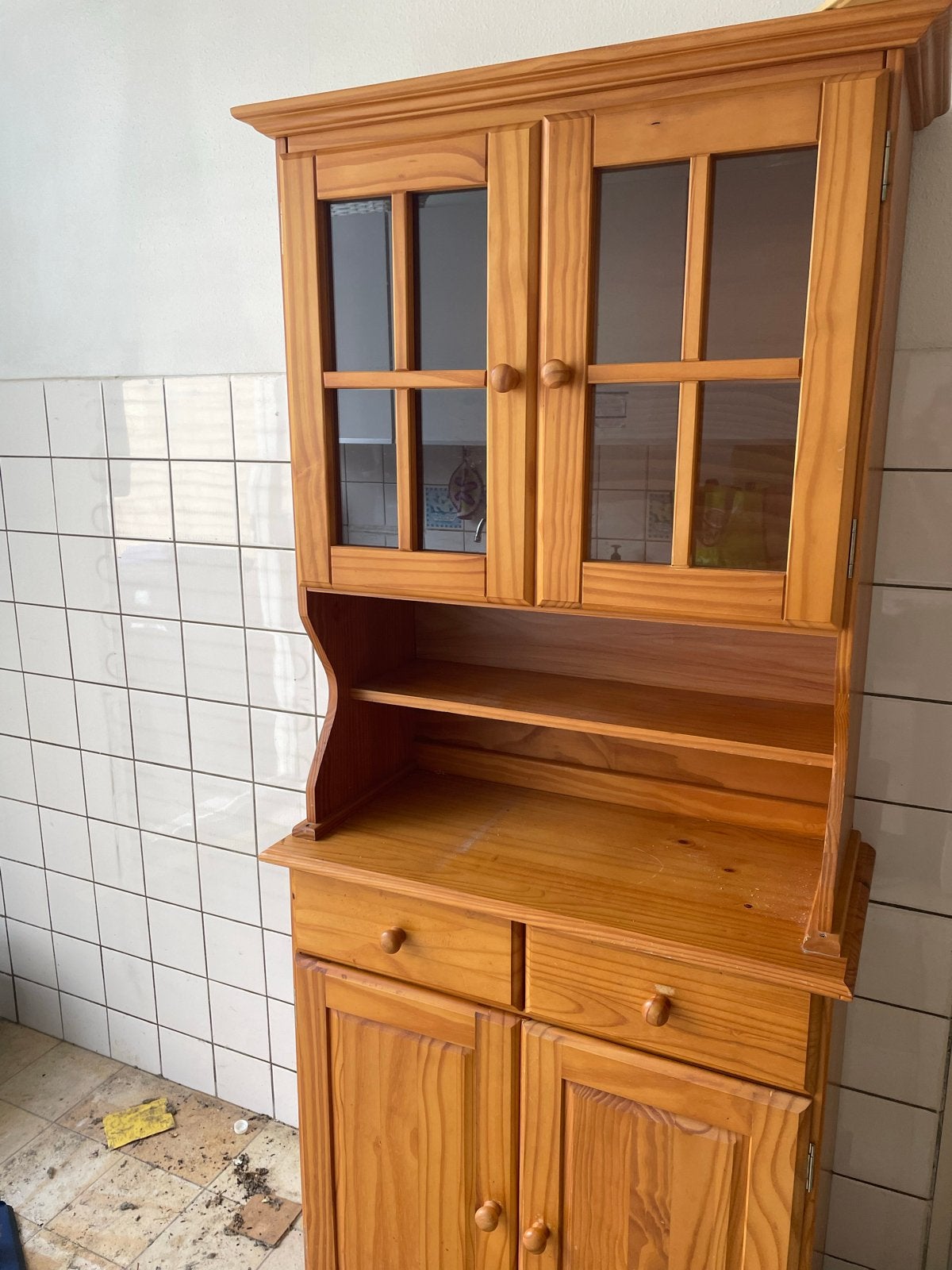 Buffetkast van grenenhout met vitrine en lades, Ophalen, Gebruikt, 200 cm of meer, 50 tot 100 cm
