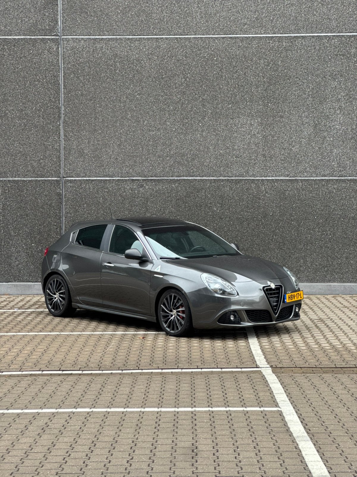 Alfa Romeo Giulietta 1.7 TBi Quadrifoglio QV 2010, Auto's, Alfa Romeo, Voorwielaandrijving, 4 cilinders, 234 pk, Leder