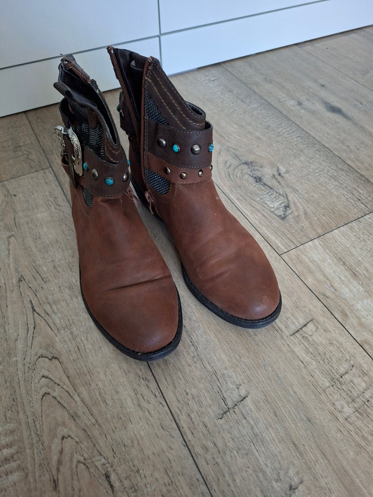 Stoere cowboylaarzen mt 37 zo goed als nieuw, Ophalen of Verzenden, Zo goed als nieuw, Bruin, Lage of Enkellaarzen