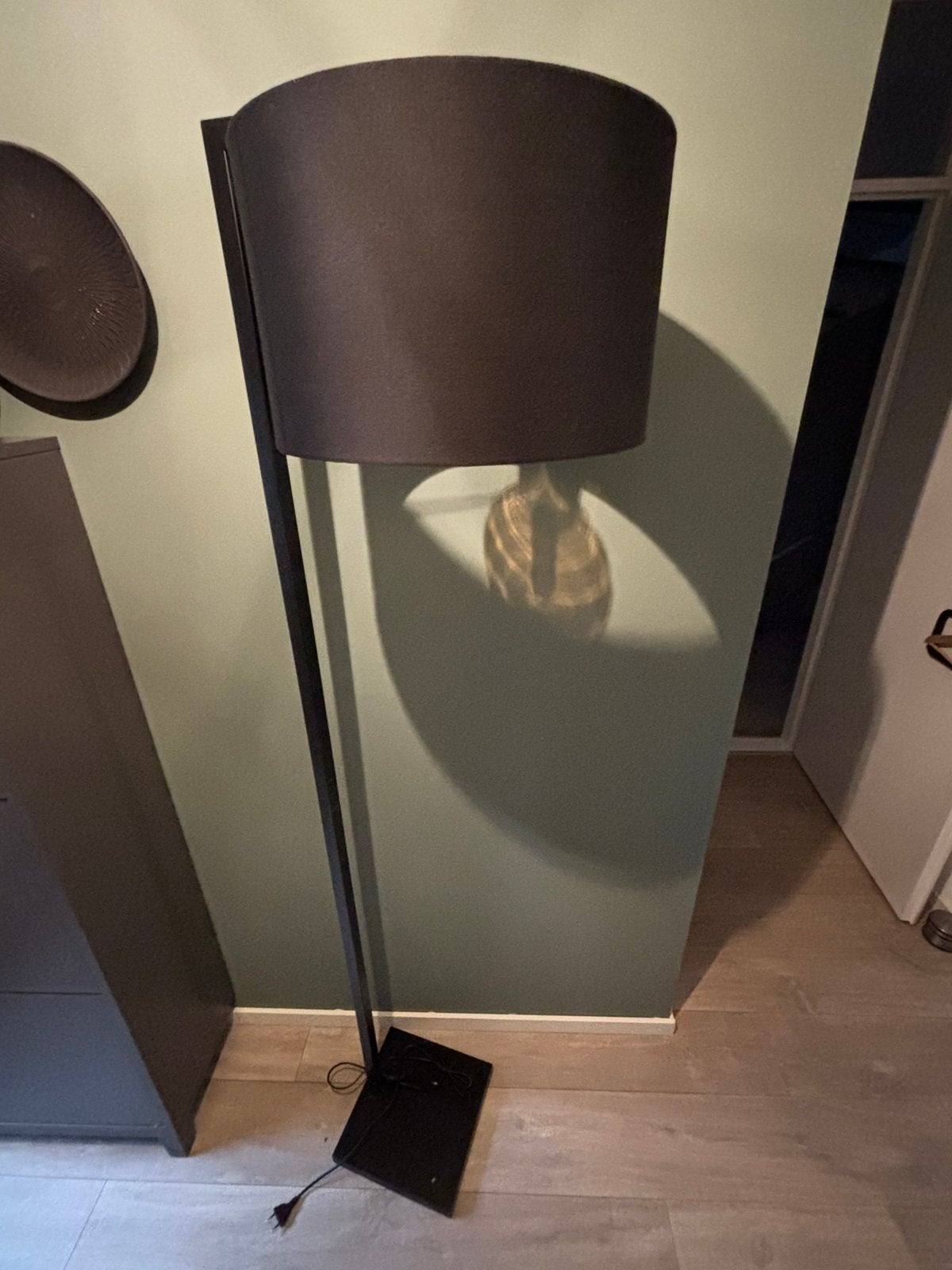 Staande lamp zwart met hangende kap, Ophalen, Zo goed als nieuw, 150 tot 200 cm