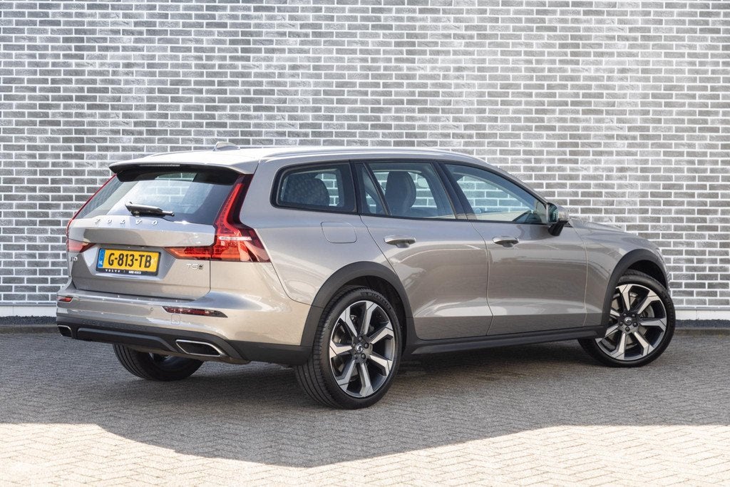 Volvo V60 Cross Country 2.0 T5 AWD Pro | Achteruitrijcamera, Auto's, 12 maanden, Automatische klimaatregeling, Euro 6, Vierwielaandrijving