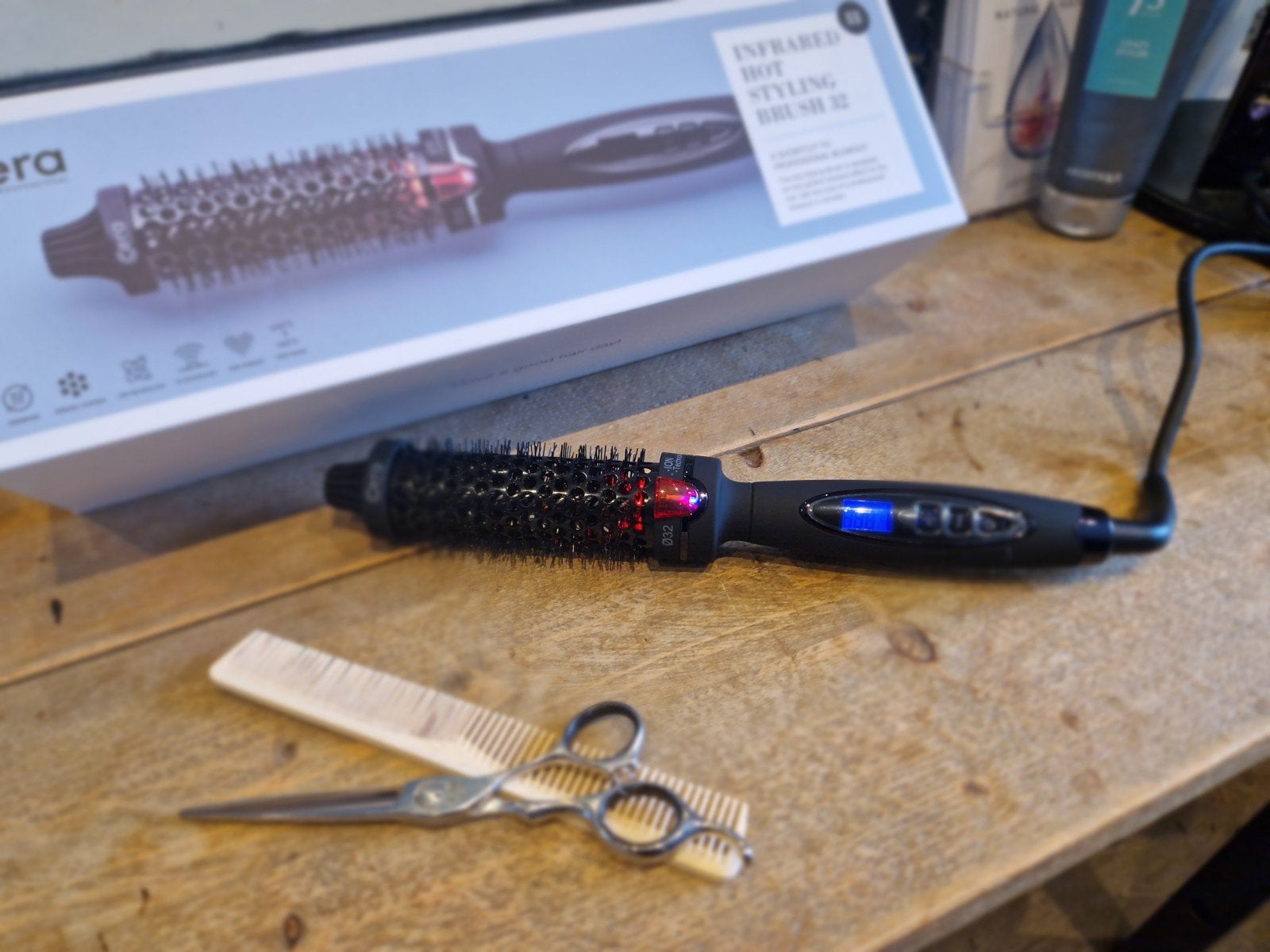 Laatste stuks!Cera Professional Infrarood Hot Styling Brush, Sieraden, Tassen en Uiterlijk, Ophalen of Verzenden, Nieuw, Krultang of Stijltang