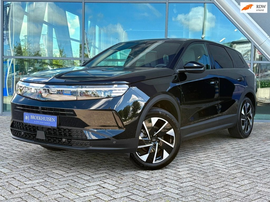Opel Grandland 1.2 Turbo Hybrid GS 136pk Automaat / 360 Came, Auto's, Opel, 136 pk, Gebruikt, Zwart, 1199 cc