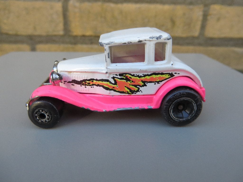 Matchbox Model A Ford Hotrod Roze - Wit, Ophalen of Verzenden, Gebruikt, Auto