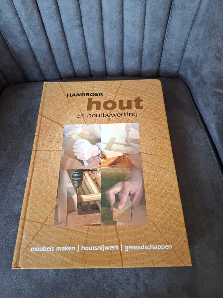 Handboek Hout en Houtbewerking - Meubels, Houtsnijwerk, Ophalen of Verzenden, Zo goed als nieuw, Overige onderwerpen, Onbekend