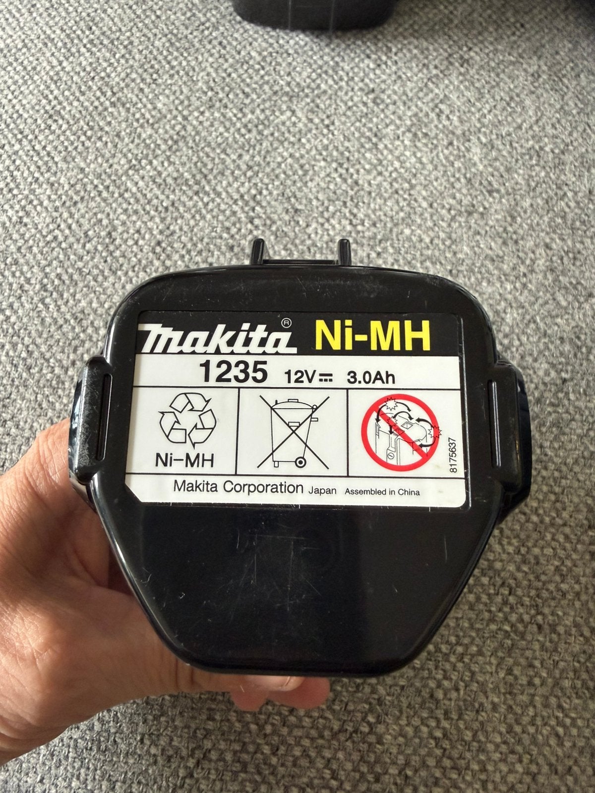 Makita 1235 Ni-Mh accu, Ophalen, Zo goed als nieuw