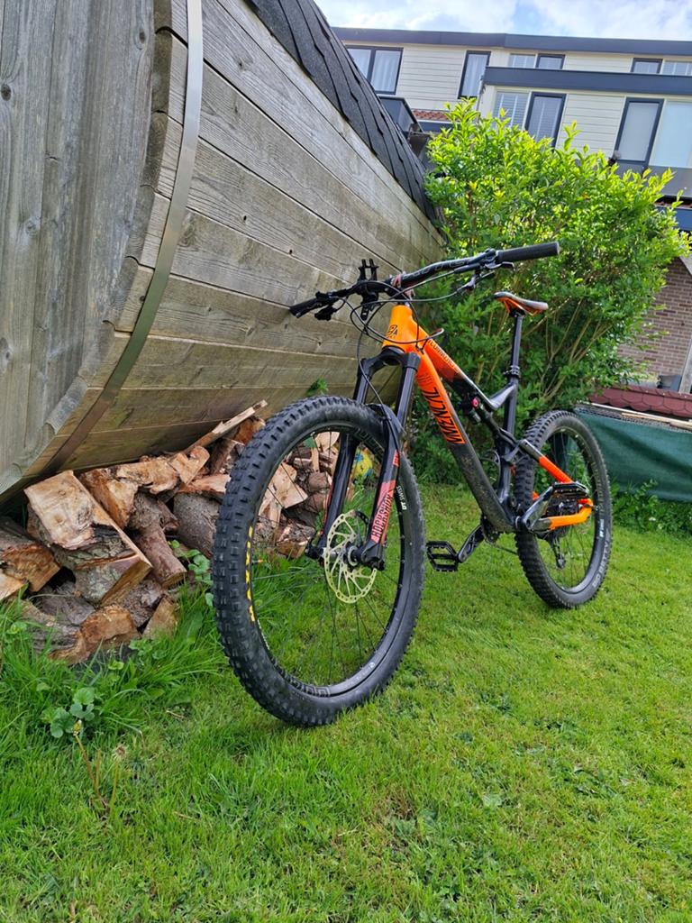 Commencal meta am v4 2016 enduro, fully mtb, 49 tot 53 cm, Zo goed als nieuw, Schijfrem, Ophalen