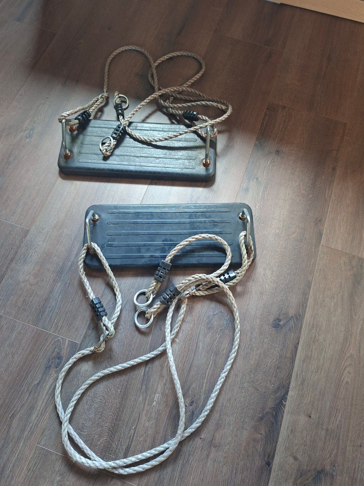 Twee gebruikte schommels met touw, Ophalen, Gebruikt, Schommel