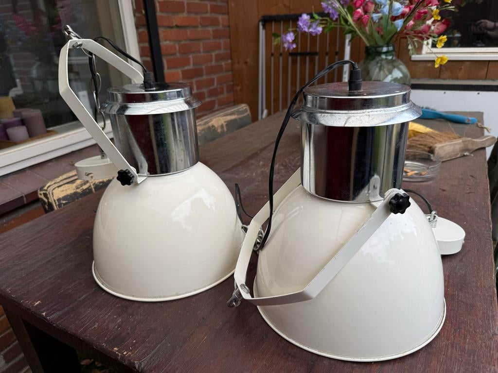 Twee witte lampen, Ophalen, Gebruikt, E27 (groot), Overige typen