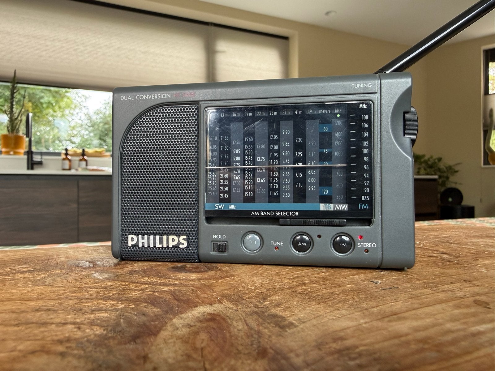 Philips AE 3405 Dual Conversion 12 Band Wereldontvanger, Ophalen of Verzenden, Gebruikt, Wereldontvanger