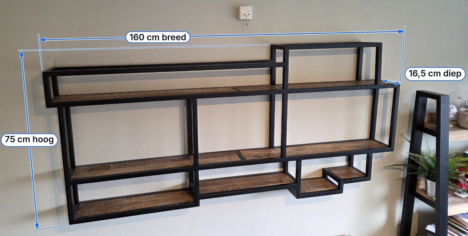 Wandmeubel zwart staal en mangohout, Huis en Inrichting, 150 tot 200 cm, Zo goed als nieuw, Minder dan 25 cm, Minder dan 100 cm