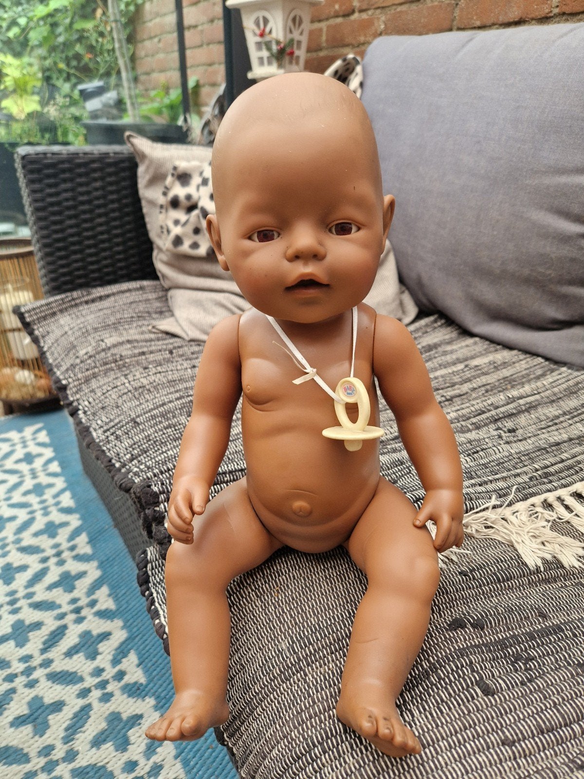 Baby Born pop bruin, 45 cm, met speen - Z.g.a.n., Kinderen en Baby's, Speelgoed | Poppen, Ophalen of Verzenden, Zo goed als nieuw