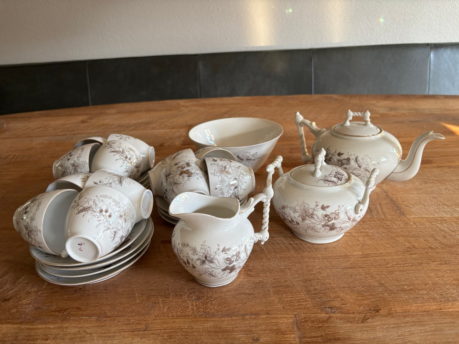 Vintage theeservies met bloemmotief -29 delig, Antiek en Kunst, Antiek | Servies compleet, Ophalen