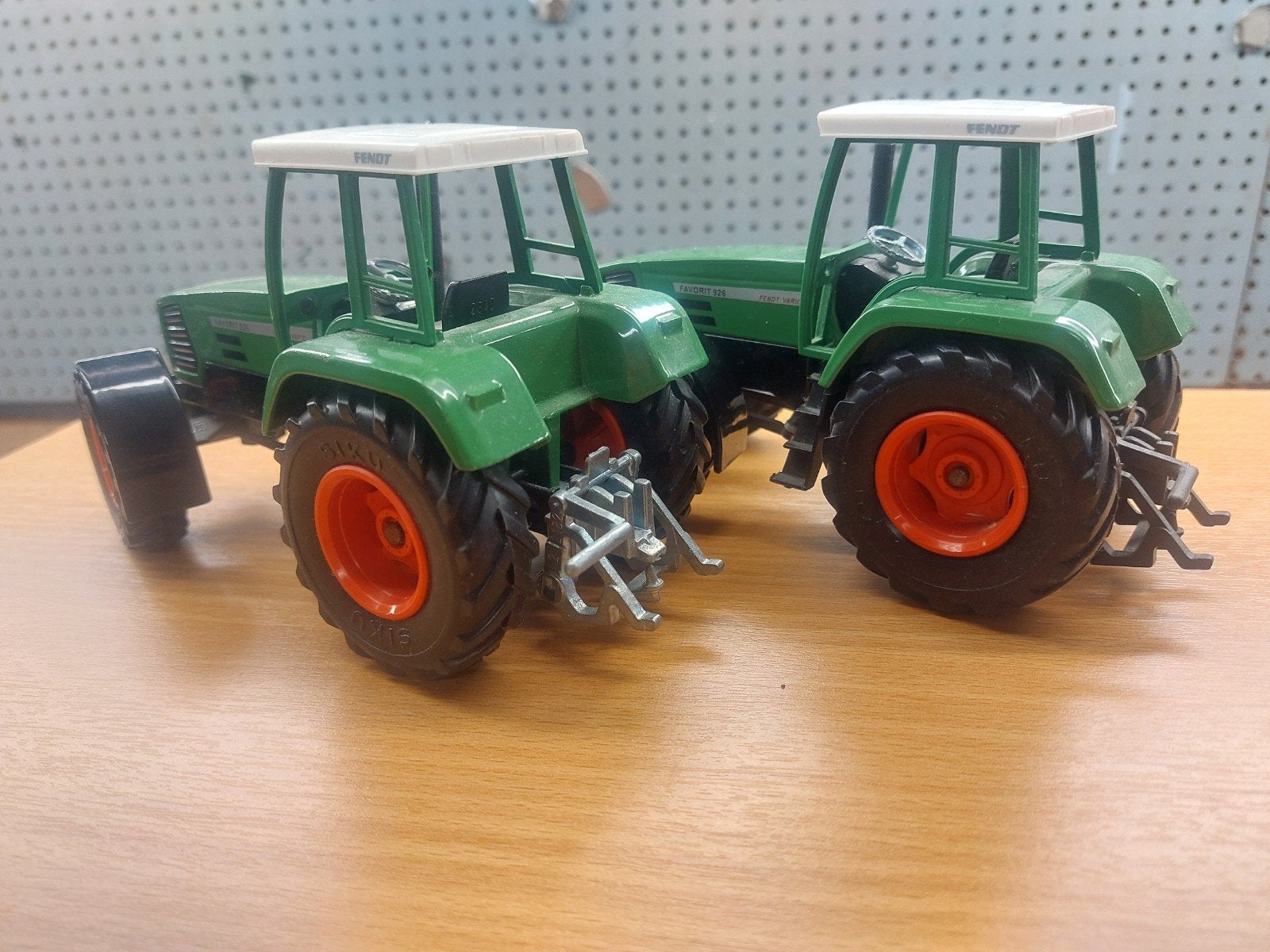 2 x siku fendt 926