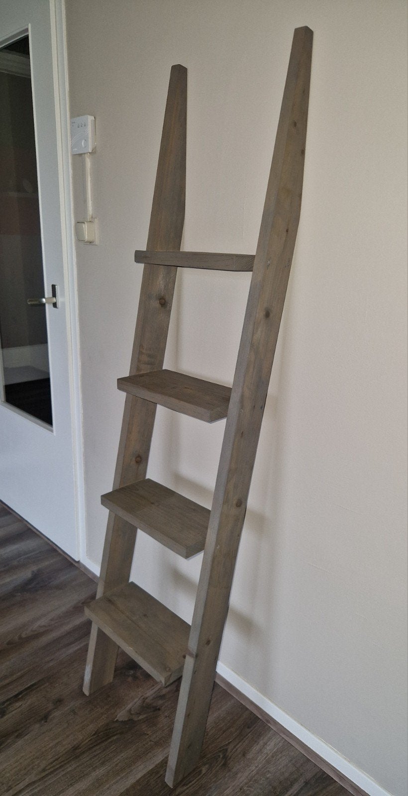 Wandrek hout, Ophalen