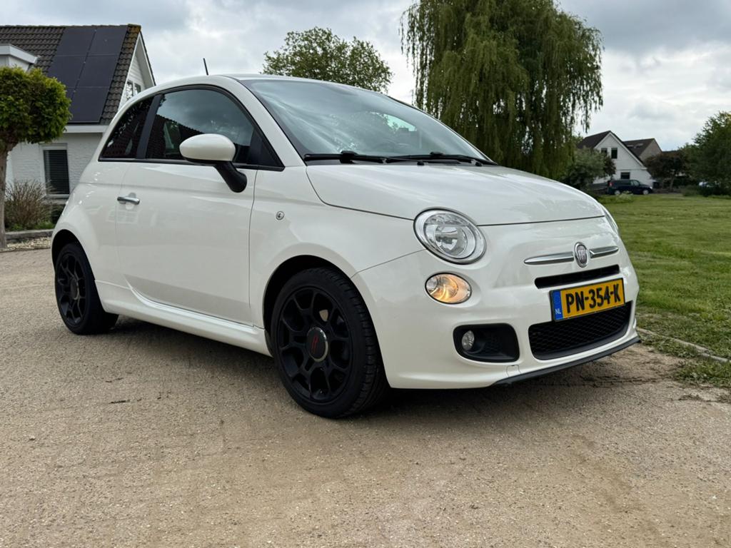 Fiat 500 0.9 TwinAir Turbo Sport 105pk + set winterbanden, Voorwielaandrijving, Leder en Stof, Wit, 24 km/l