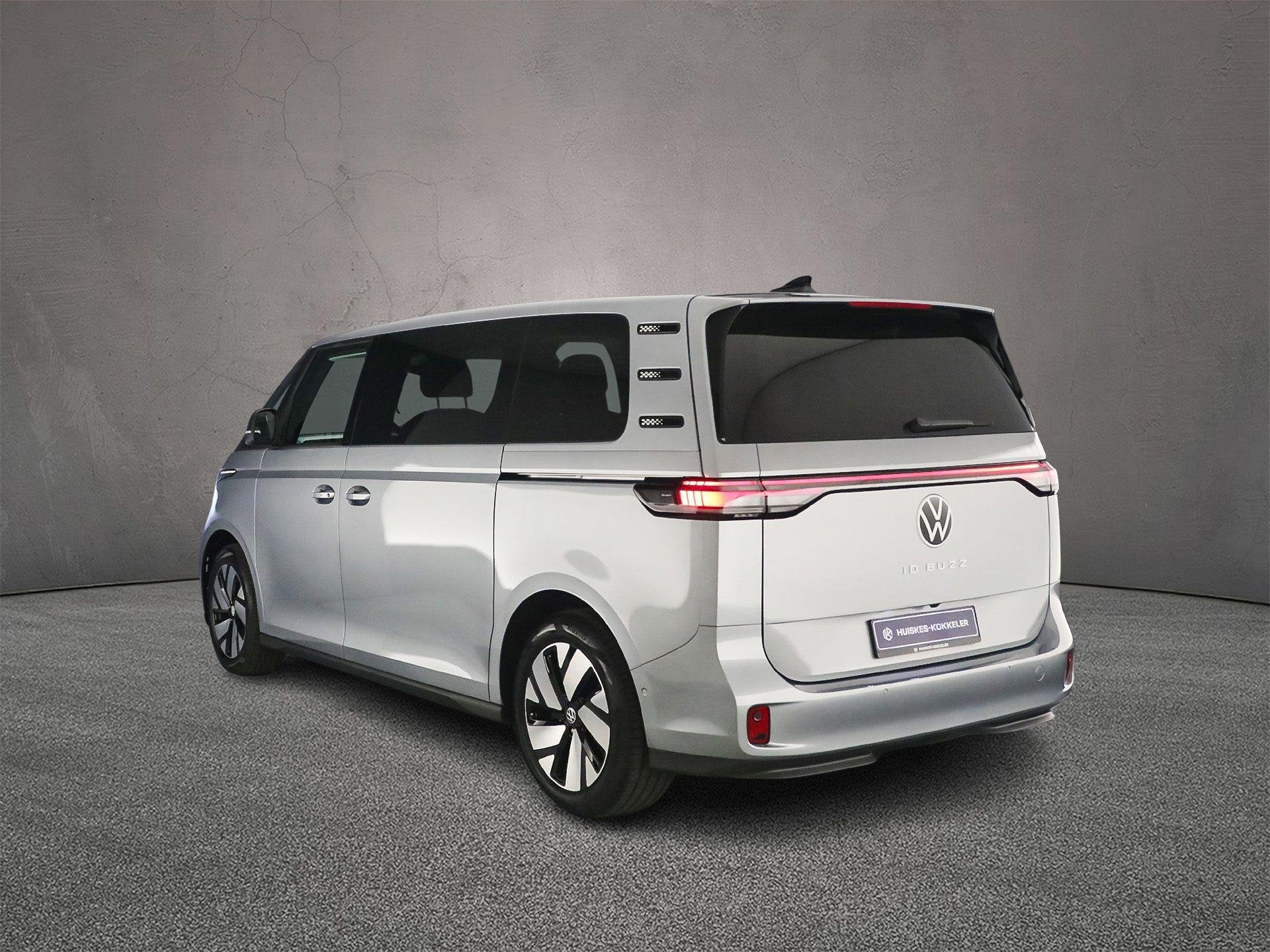 Volkswagen ID. Buzz Pro Bulli Limited Edition 86 kWh LWB 7p., Auto's, Achterwielaandrijving, Automatische klimaatregeling, Zwart