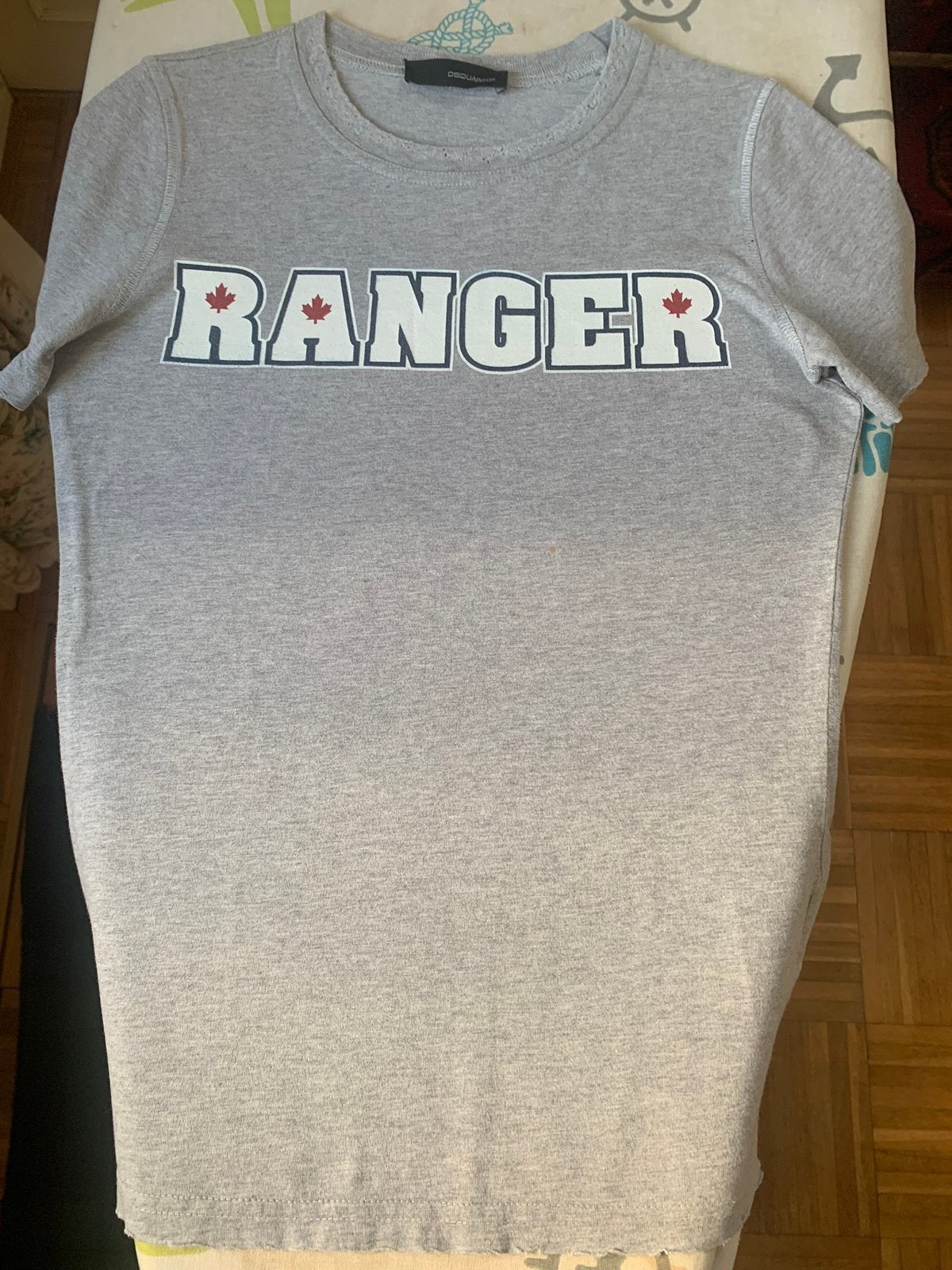 Dsquared2 Ranger T-shirt - Grijs met Canadese esdoorn, Ophalen of Verzenden, Zo goed als nieuw, Grijs, Korte mouw