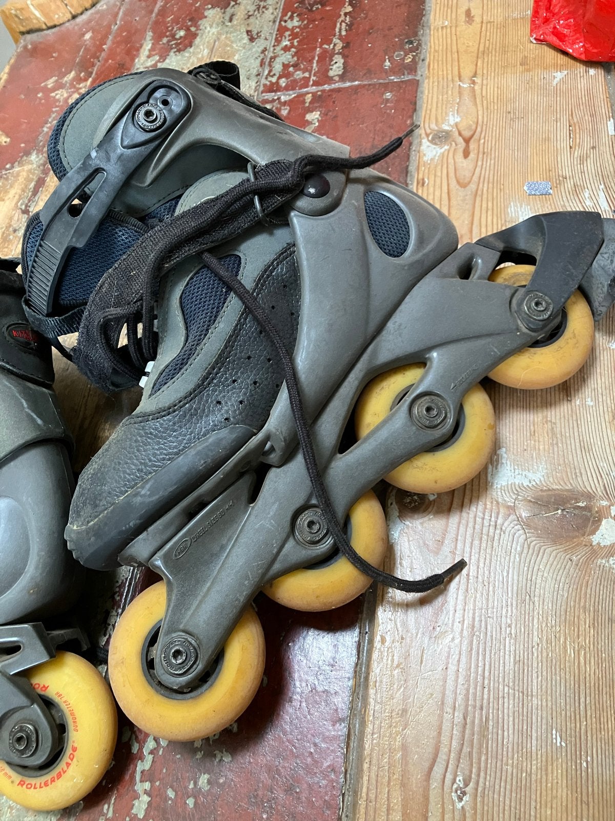 Twee paar Roller Skates - Maat 37 en 44, Ophalen of Verzenden, Gebruikt, Dames