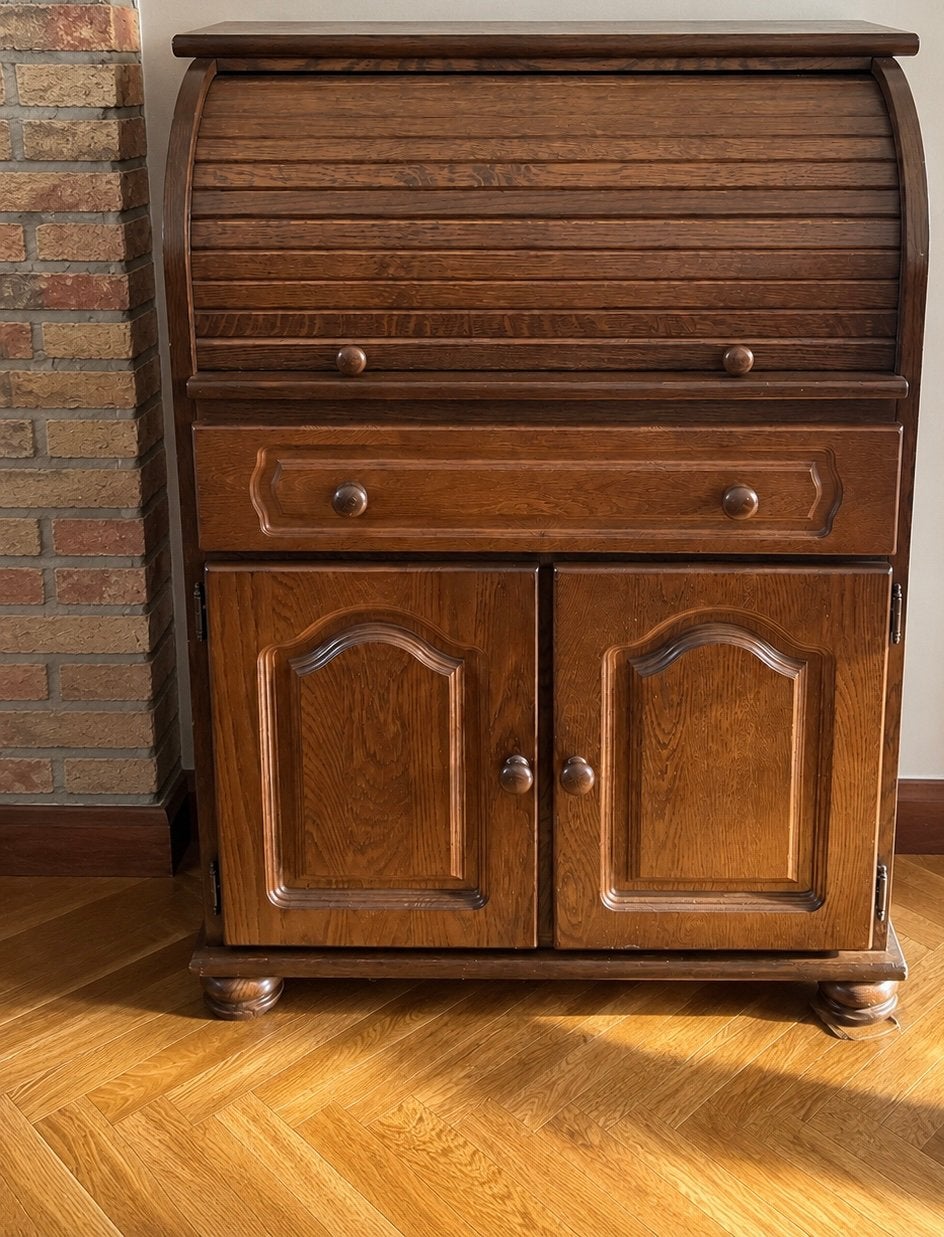 Klassiek donker eiken dressoir met laden en kastdeurtjes., Ophalen, Gebruikt