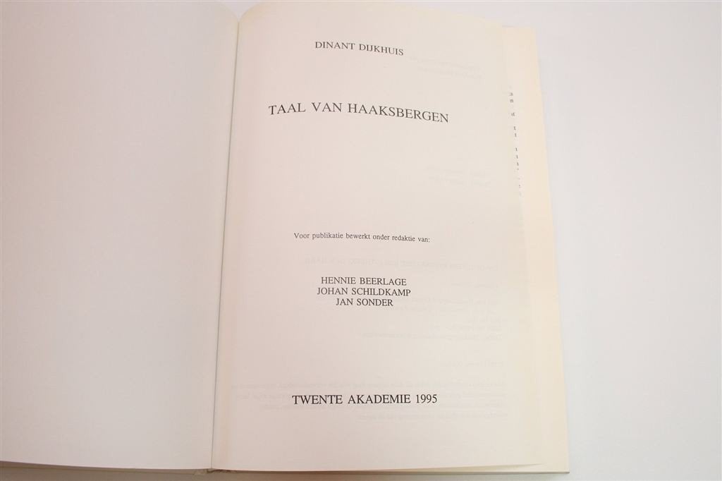 Taal van Haaksbergen — Dialect & Etymologie [Nieuwstaat], Ophalen of Verzenden, Zo goed als nieuw