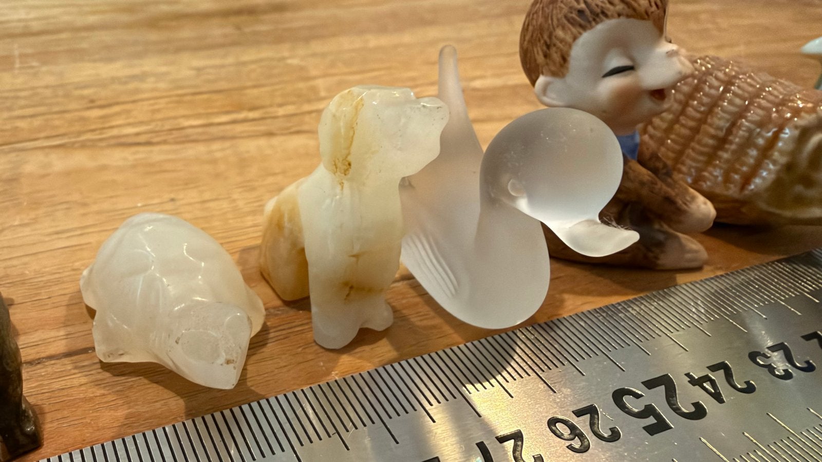Verzameling van 14 miniatuur beeldjes, diverse materialen, Ophalen of Verzenden, Gebruikt