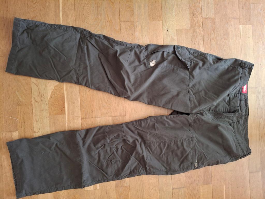 Fjällräven karla wintermodel, Kleding | Dames, Ophalen of Verzenden, Zo goed als nieuw, Maat 42/44 (L), Zwart