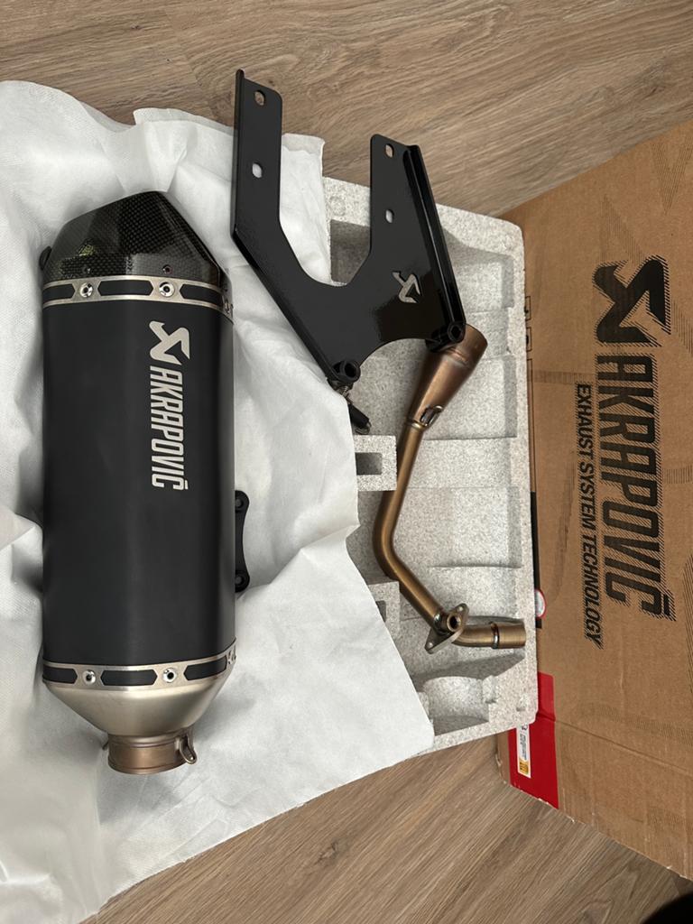 Akrapovic uitlaat Vespa, Ophalen of Verzenden, Zo goed als nieuw, Uitlaat, Vespa