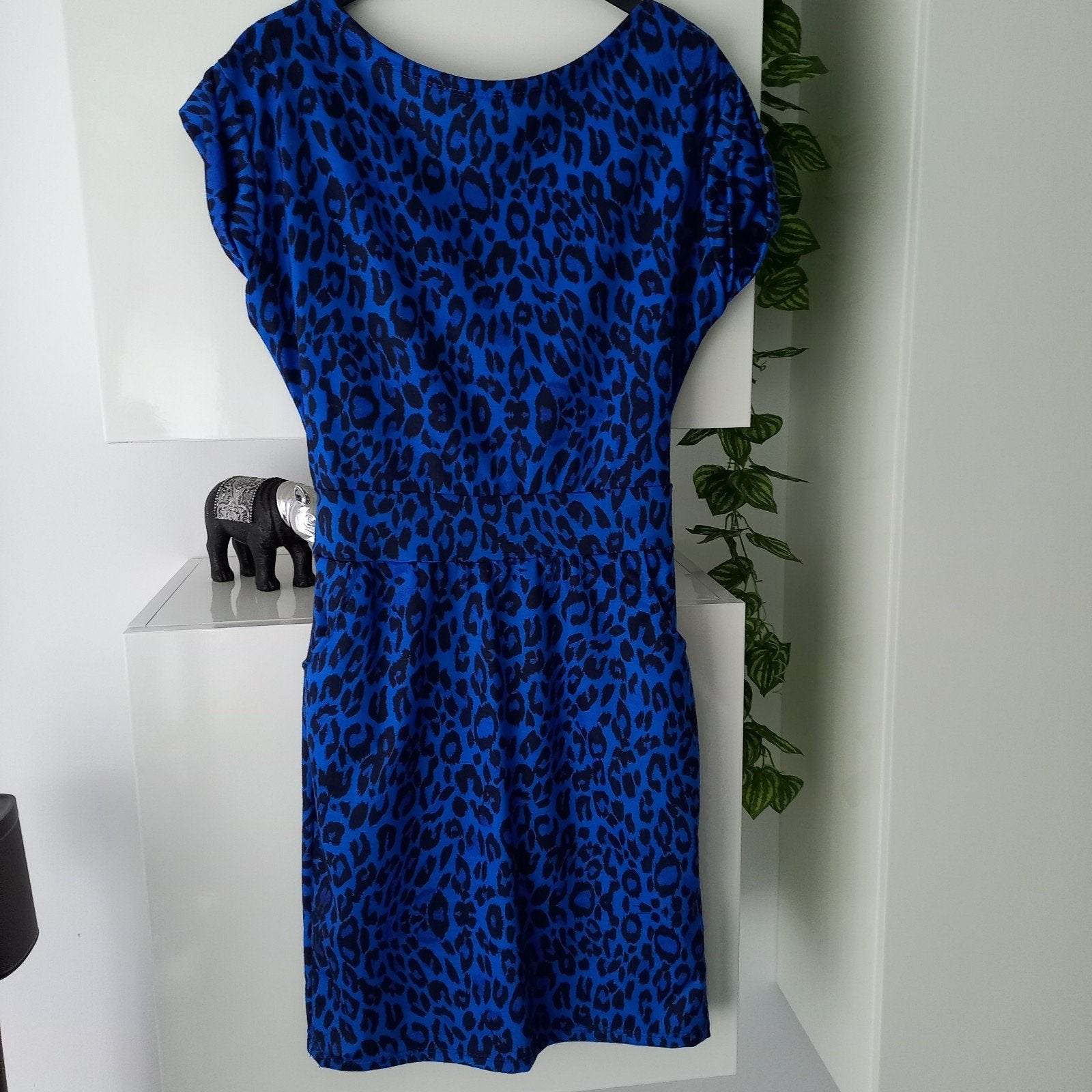 Zgan leuke print jurk met strik rugpand maat S nu, Kleding | Dames, Blauw, Ophalen of Verzenden, Zo goed als nieuw, Knielengte