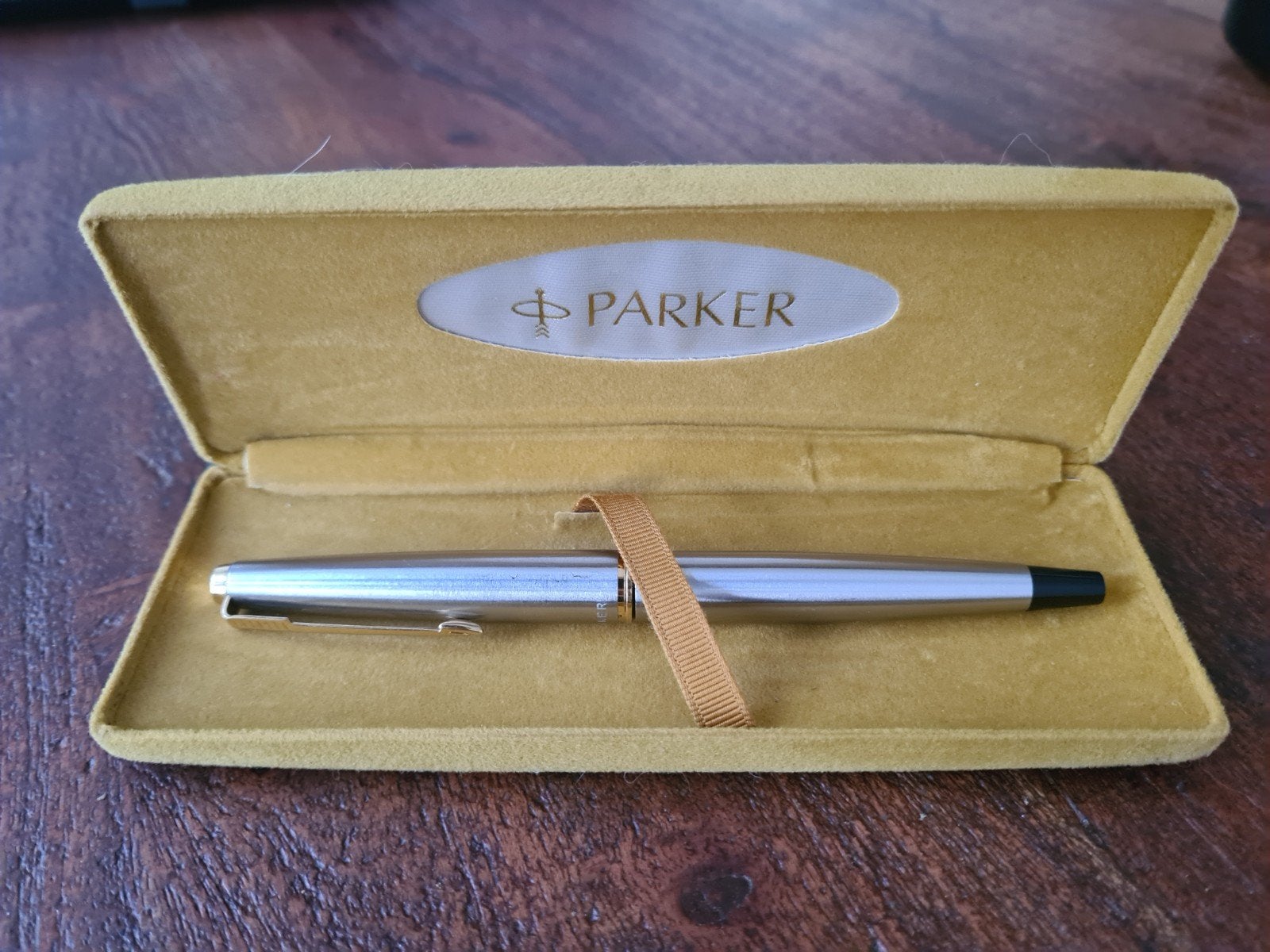 Vintage Parker Vulpen - Zilverkleurig met Gouden Details, Gebruikt, Parker, Met doosje, Ophalen of Verzenden