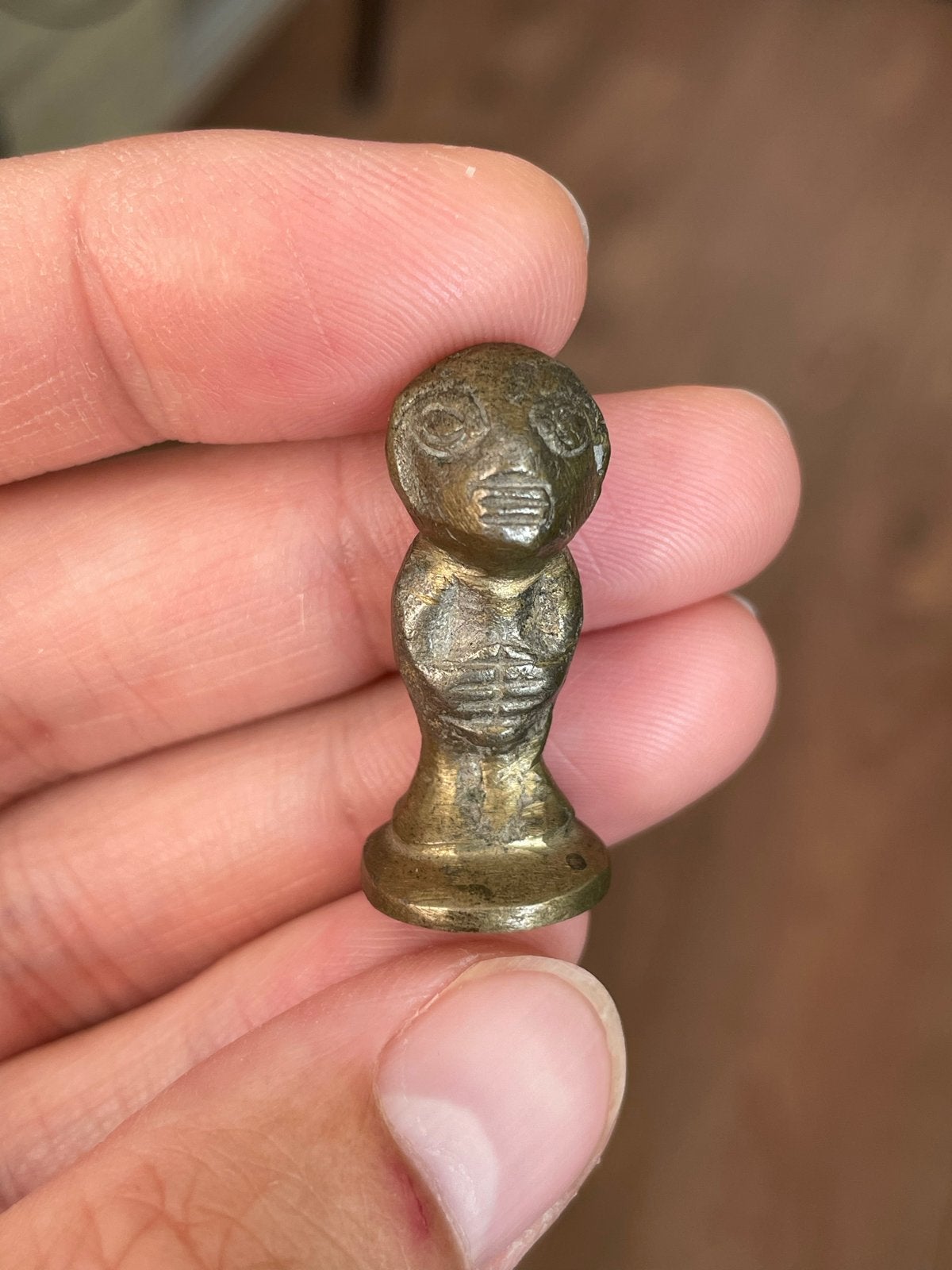 Akan/Asante bronzen goudgewicht, figuur, Ghana, Afrika, Goud, 3 cm, Handgemaakt