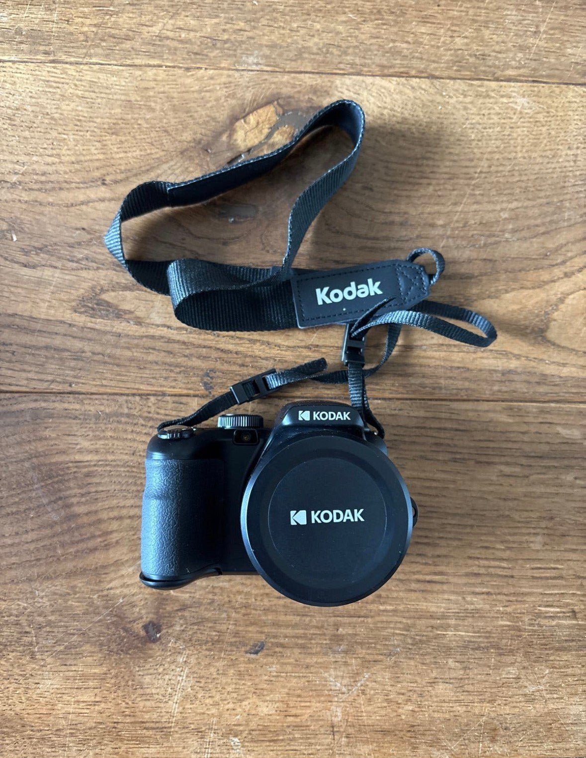 Kodak Pixpro AZ425 digitale fotocamera met 42x optische zoom, Ophalen, Zo goed als nieuw, Kodak, 8 keer of meer