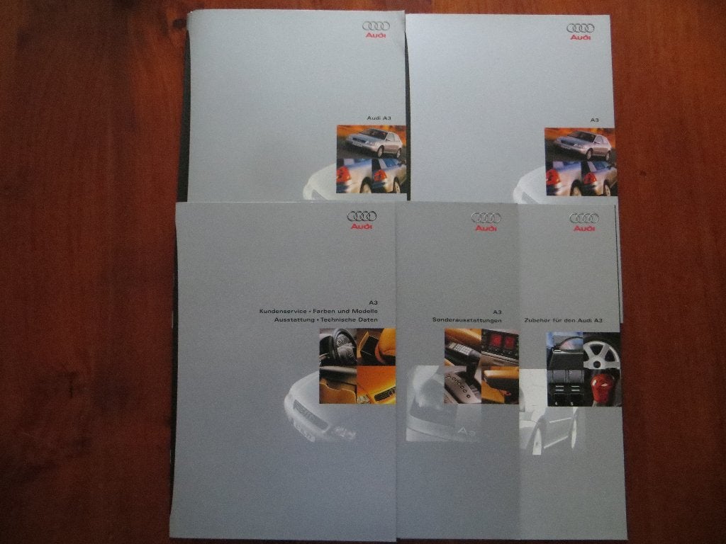 Audi A3 (juni 1996) + 3 bijlagen (in een kartonnen map), Ophalen of Verzenden, Nieuw, Audi
