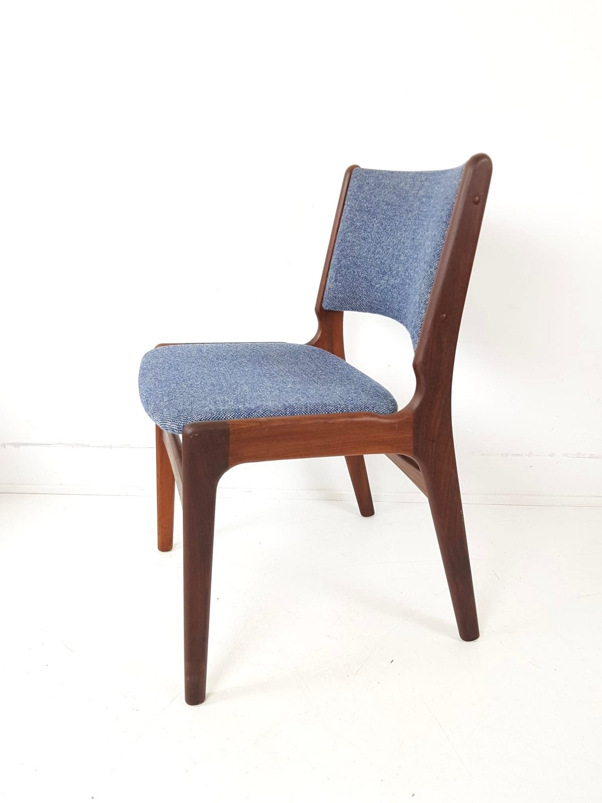 2, 4, 6, 8 Erik Buch model 89 stoelen teak Deens, Huis en Inrichting, Stoelen, Zo goed als nieuw, Vijf, Zes of meer stoelen, Stof